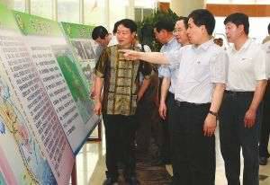 秦光荣在西双版纳调研强调：构筑国际大通道 加快建设
