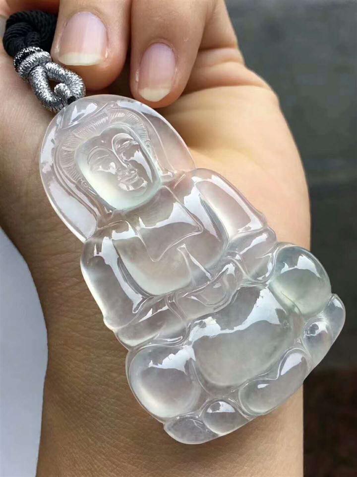 莫西沙冰莹光正观音，秒杀76000，正场口种老冰莹润泽