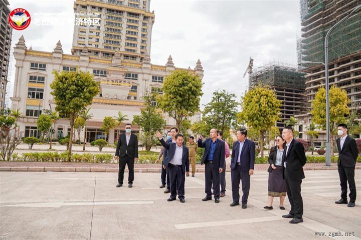 老挝总理助理展挞本·拉达纳翁阁下一行莅临磨丁经济特